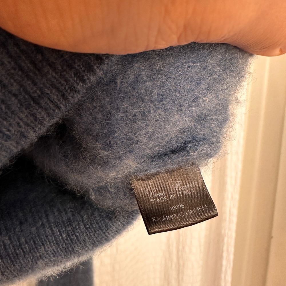 Loro Piana Soft Blue V-Neck Sweater - Picture 4 of 4